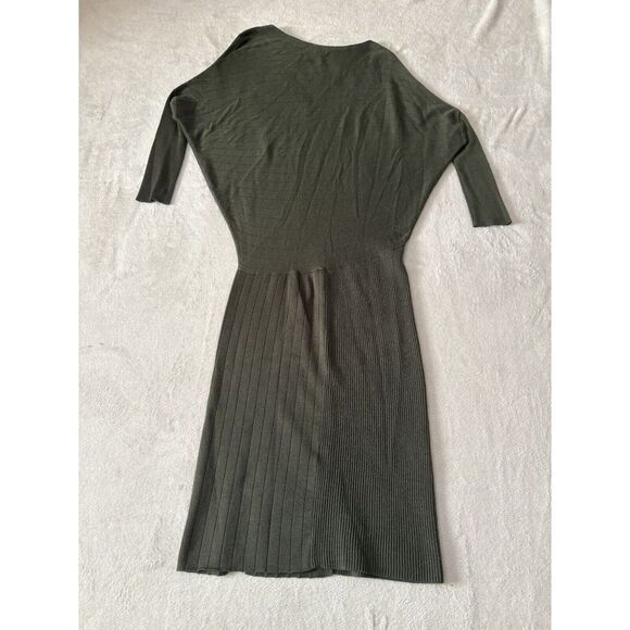 Victor‎ Alfaro Women's Size Medium Off The Shoulder Wool Sweater Dress Green - Picture 6 of 8